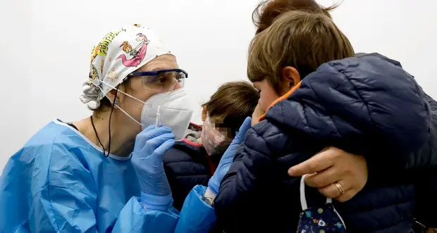 Vaccino anti-covid ai bambini, l'Iss: non somministrare antidolorifici prima dell'iniezione