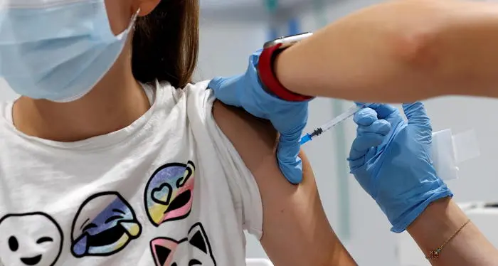 Vaccinazioni per i bambini, in Trentino da domani alle 12 si potrà prenotare