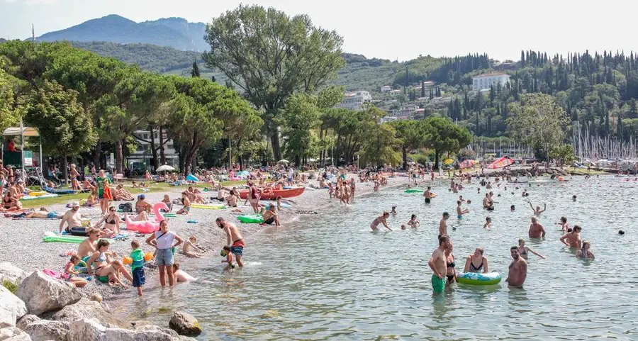 Turismo, l'estate trentina una boccata d'ossigeno: in testa il Garda