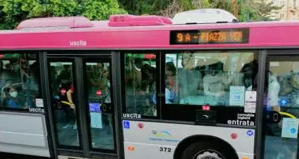 Riapertura delle scuole e super green pass su treni e bus: la Provincia prende tempo