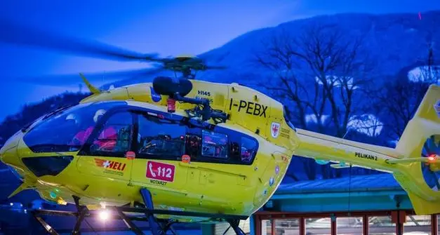 Bimbo di due anni annega nella piscina di un albergo in val d’Isarco