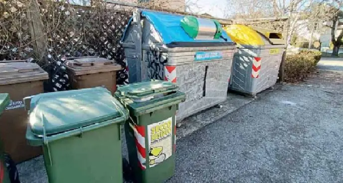 Rifiuti, una sanzione ogni tre giorni in Alta Valsugana