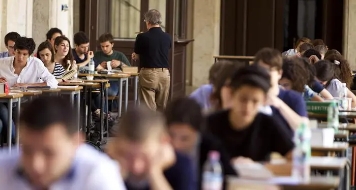 Maturità 2022, previsti gli scritti di italiano e di un'altra materia. La protesta degli studenti: il ministero ci convochi