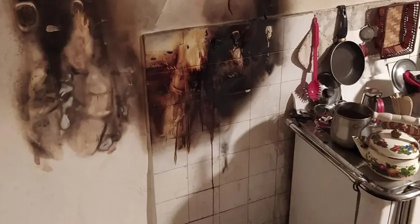 Esplode bombola di gas in cucina: grande paura a Cogolo, una donna al pronto soccorso