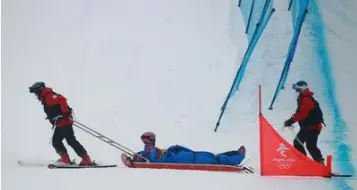 Paura per la trentina Lucrezia Fantelli, caduta mentre era in testa nello skicross