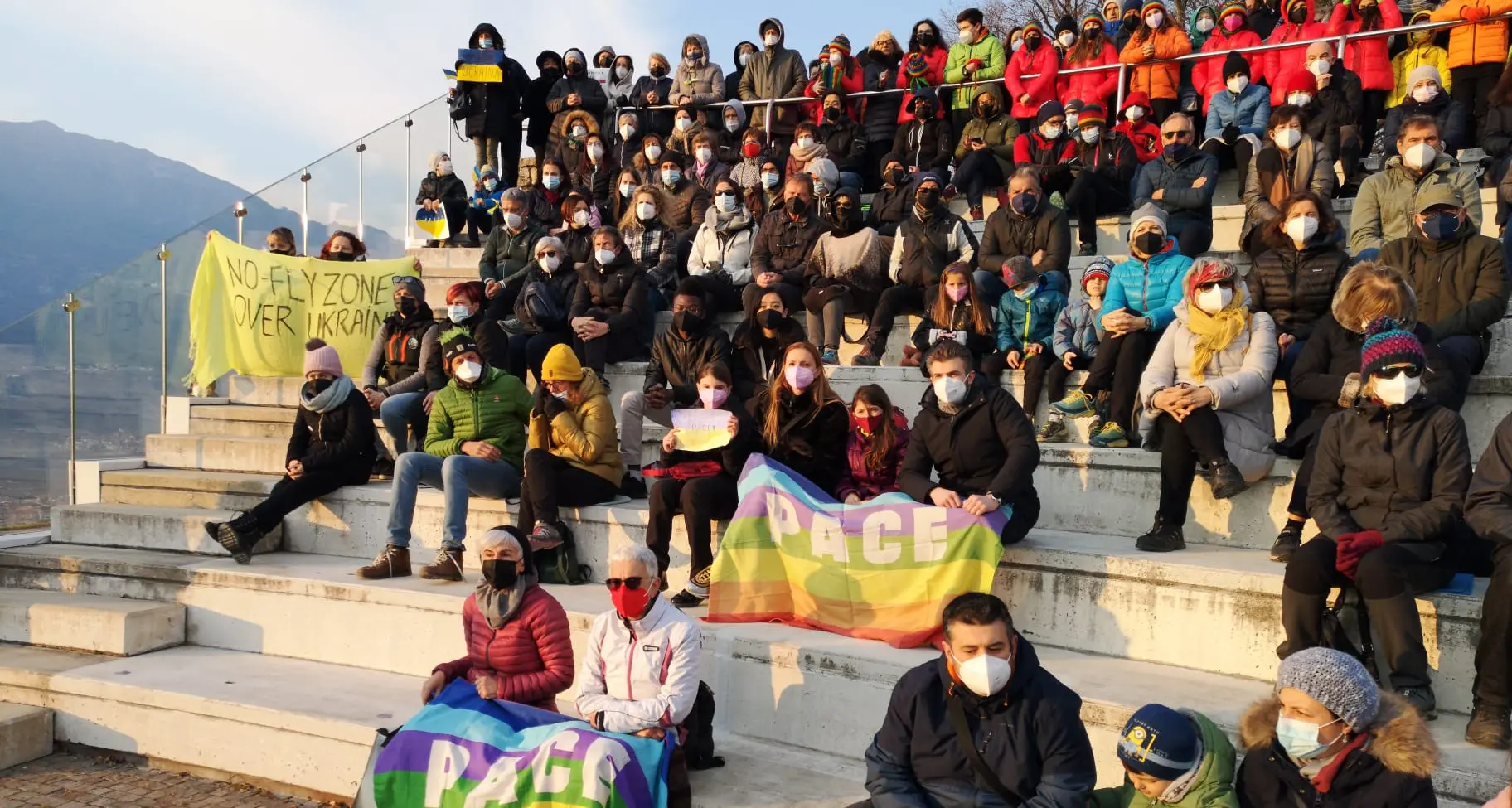 Sette cori alla Campana dei Caduti per cantare contro la guerra