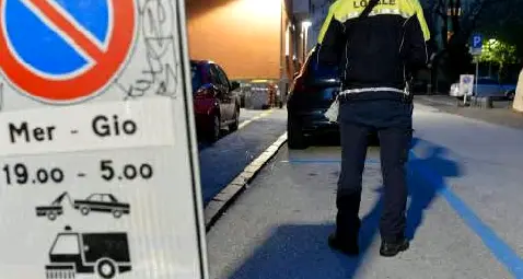 Lunedì scatta la grande operazione di lavaggio strade, attenzione ai divieti di sosta in città