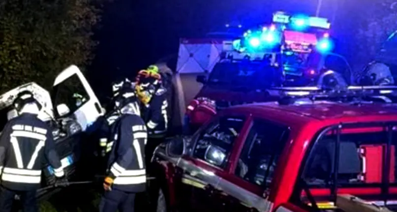 Pauroso schianto nella notte: feriti quattro ragazzi, uno di loro è stato soccorso dall'elicottero