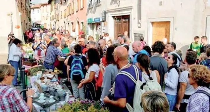 Dopo due anni di stop per pandemia, ritornano i grandi eventi come Cheese Rolling e Magnalonga