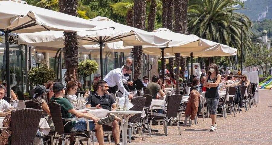 Turismo, dalla carenza di personale a una rivoluzione delle condizioni di lavoro: prospettive dopo la pandemia