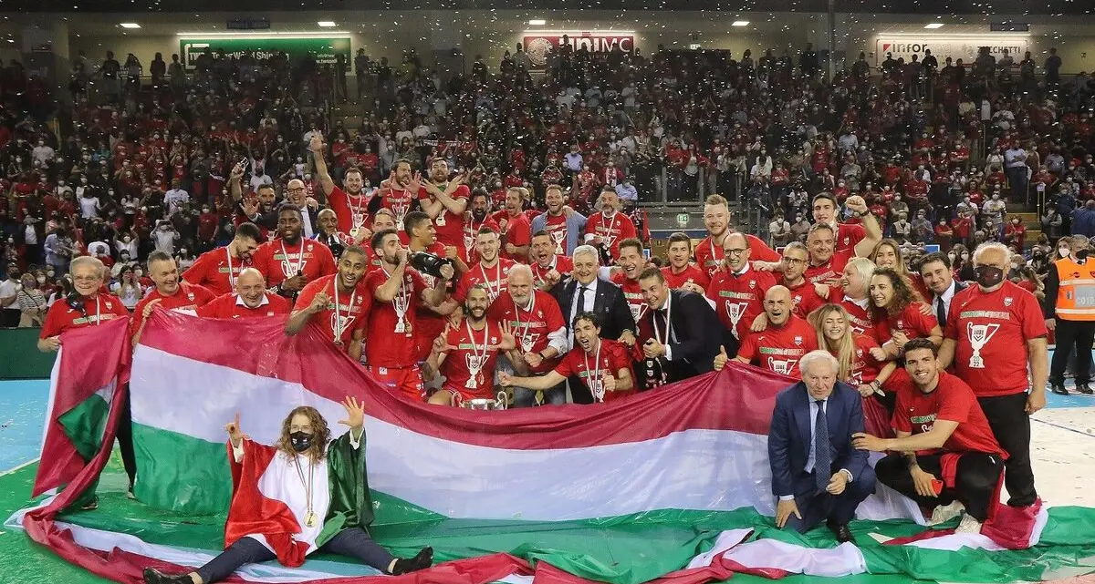 La Lube Civitanova travolge Perugia 3-0 e conquista lo scudetto