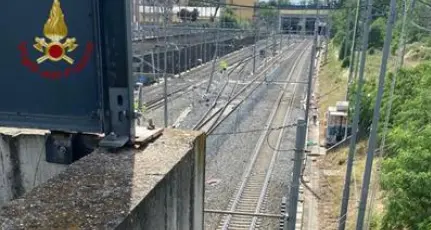 Roma, deraglia il Frecciarossa Torino-Napoli: nessun ferito, linea interrotta