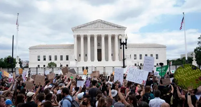 America shock: la Corte suprema cancella il diritto di aborto che fu sancito nel 1973