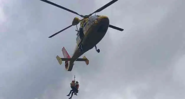 Catinaccio, due escursionisti perdono la traccia: recuperati dall'elicottero, in volo malgrado vento e pioggia