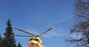 Brenta, alpinista precipita in parete e sbatte la testa: soccorso con l'elicottero