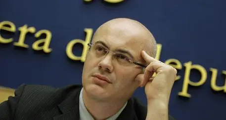 Il ministro Federico D'Incà verso una candidatura nel Pd
