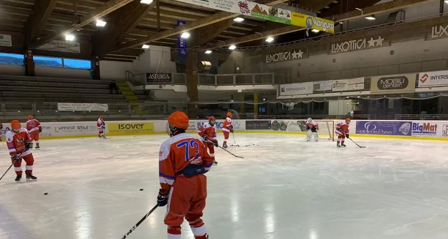 Bollette insostenibili per il Comune: ad Alleghe il palaghiaccio deve chiudere