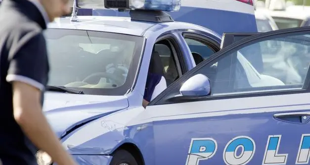 Accoltella il vicino di casa per rubargli il bancomat: dramma a Madonna Bianca
