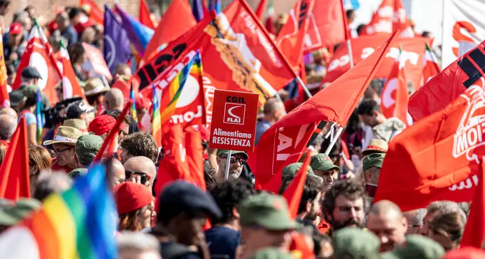 La Cgil in piazza per il lavoro e la giustizia sociale, oltre duecento i trentini andati a Roma