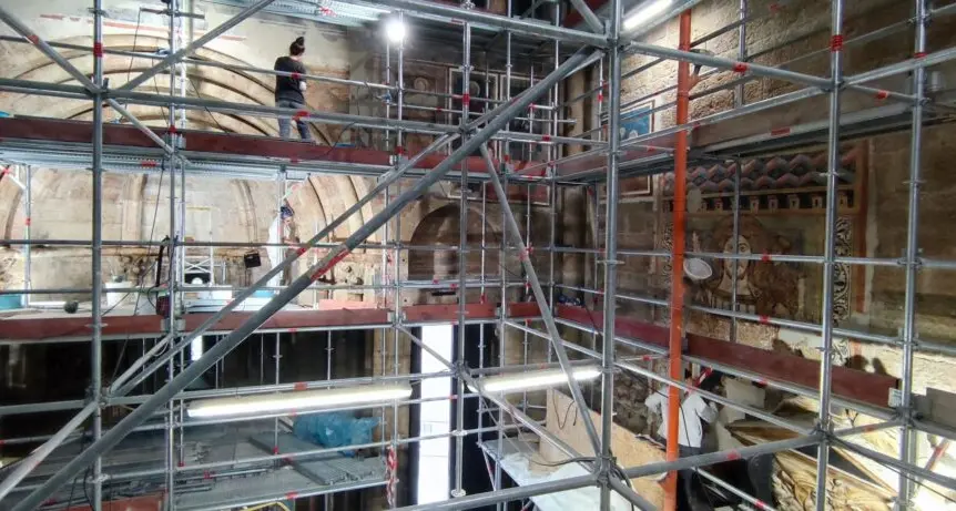 Si smontano i ponteggi dopo il restauro, il Duomo resta chiuso fino al 9 dicembre