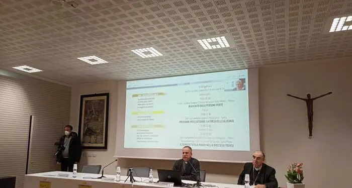 Chiesa e abusi sui minori, il vescovo Lauro Tisi: \"Siamo indietro anni luce\"