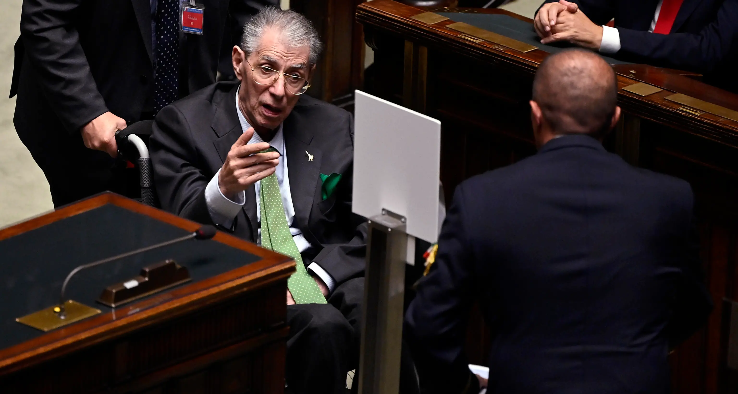 Malore per Umberto Bossi, ricoverato in ospedale a Varese