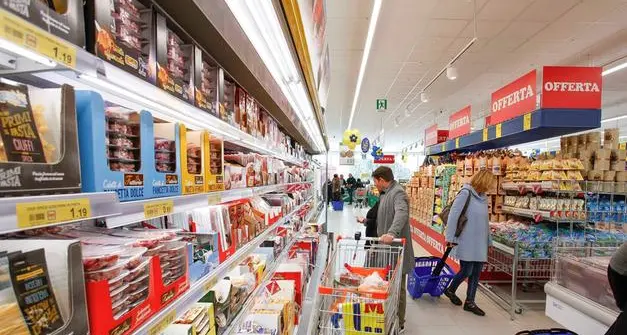 Consumi in calo, la maggioranza dei trentini riesce a malapena a far quadrare il bilancio familiare
