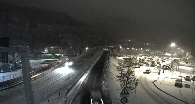 Serie di incidenti sulle strade trentine durante la nevicata: diversi feriti