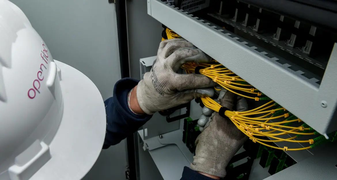 Internet ultra veloce, la fibra ottica raggiunge altri sette comuni trentini