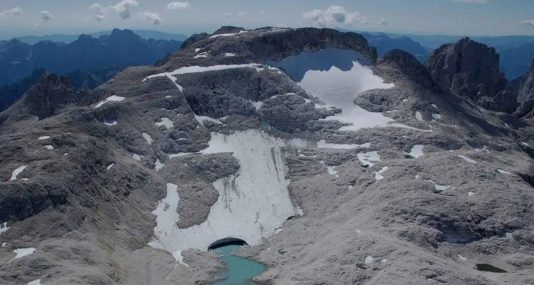 Ghiacciai, ogni anno si registra un record negativo: «Ma noi scienziati non veniamo ascoltati»
