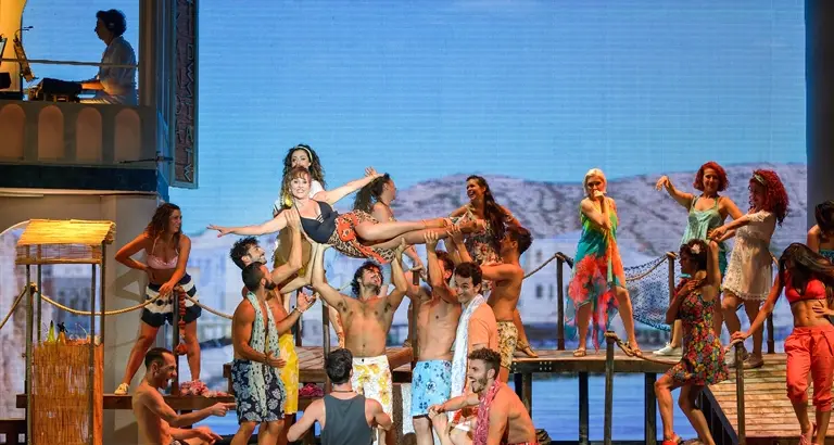 Un poker di sold out per il musical \"Mamma Mia!\" al Santa Chiara