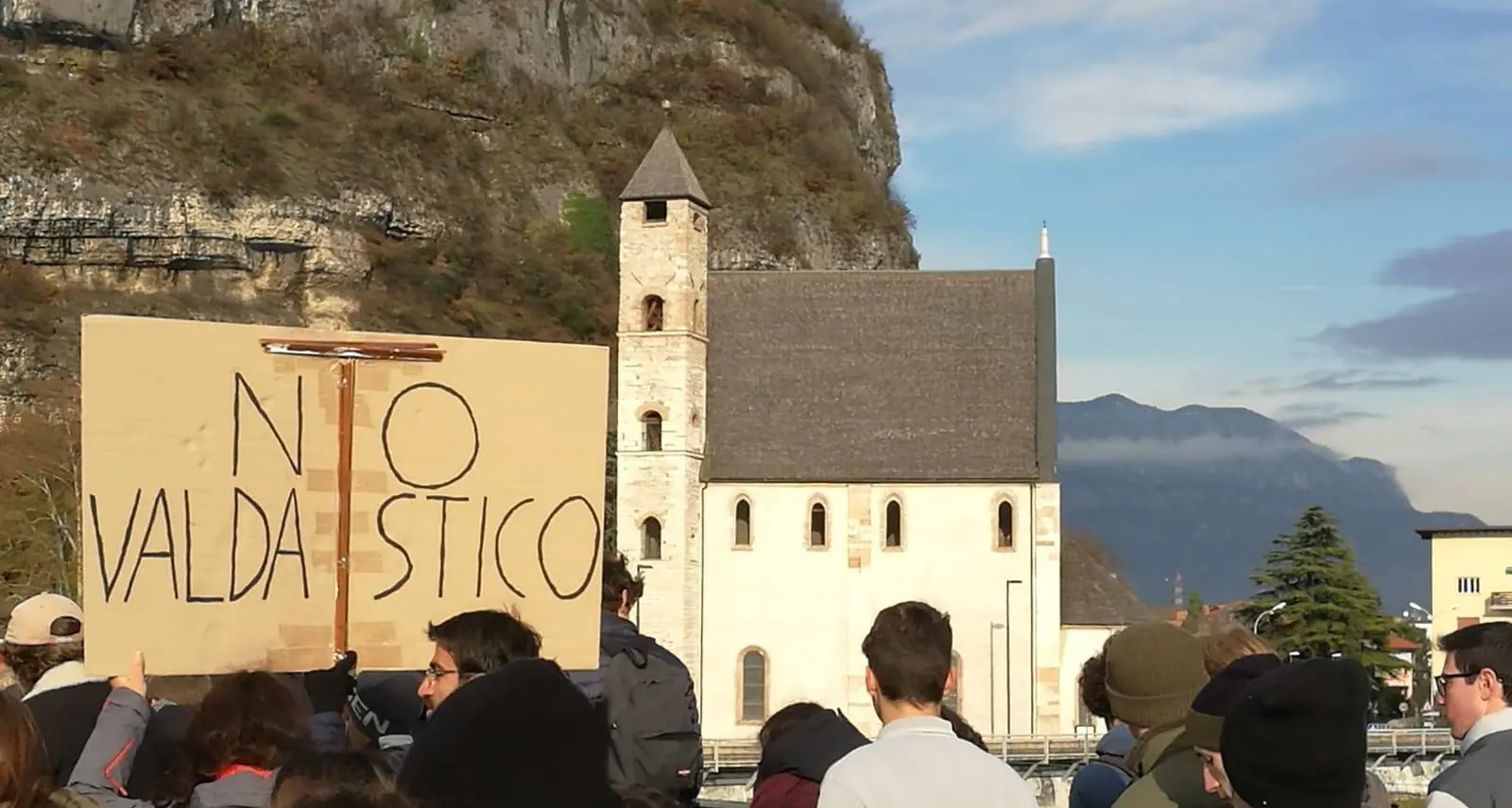 Autostrada Valdastico, Rovereto ribadisce il no e boccia la variante al Piano urbanistico della Provincia