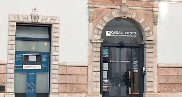 Banca regionale, stop delle coop che ora chiedono una pausa e approfondimenti