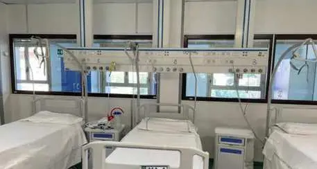 Ospedali, più letti ad alta intensità assistenziale e meno per i ricoveri ordinari