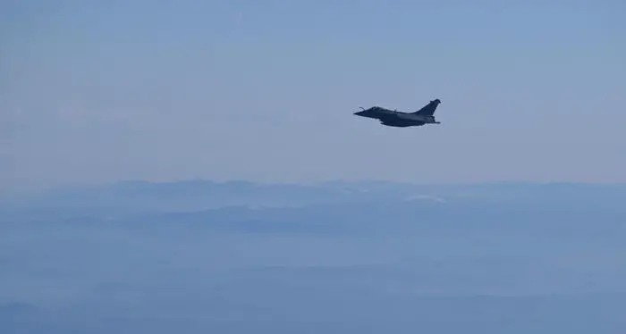 Dal Parlamento Ue ok alla fornitura anche di jet militari all'Ucraina