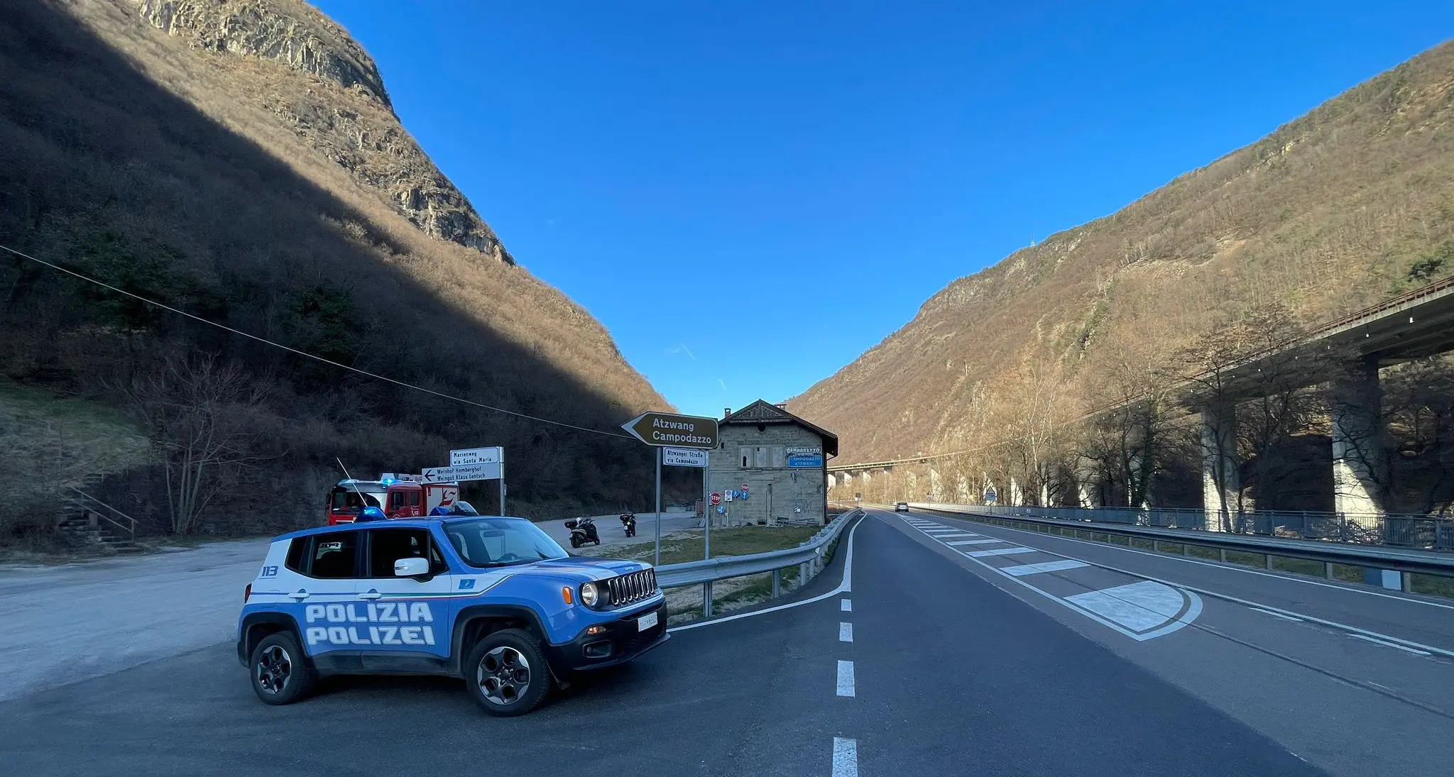 Campodazzo, motociclista muore sulla statale del Brennero dopo lo schianto contro il guard-rail