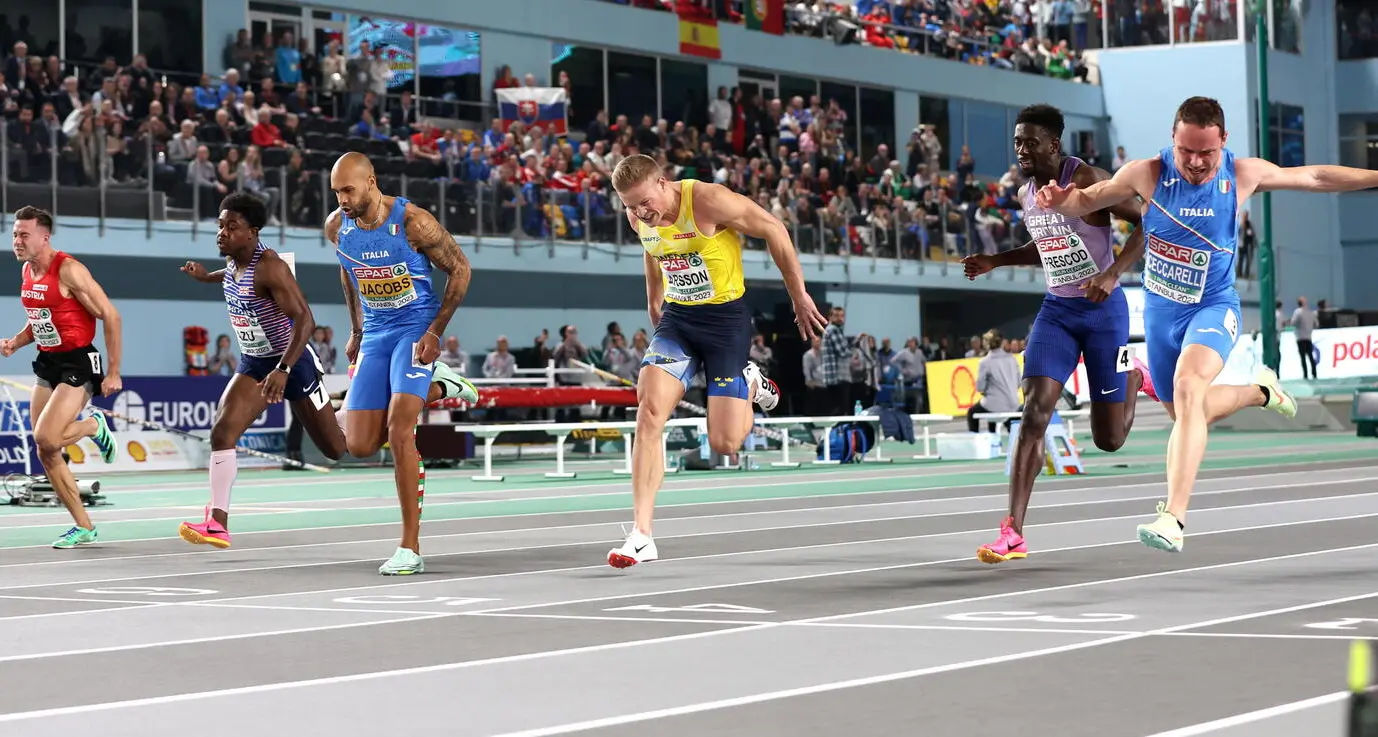 Trionfo azzurro nei 60 metri europei: Ceccarelli d'oro, Jacobs d'argento