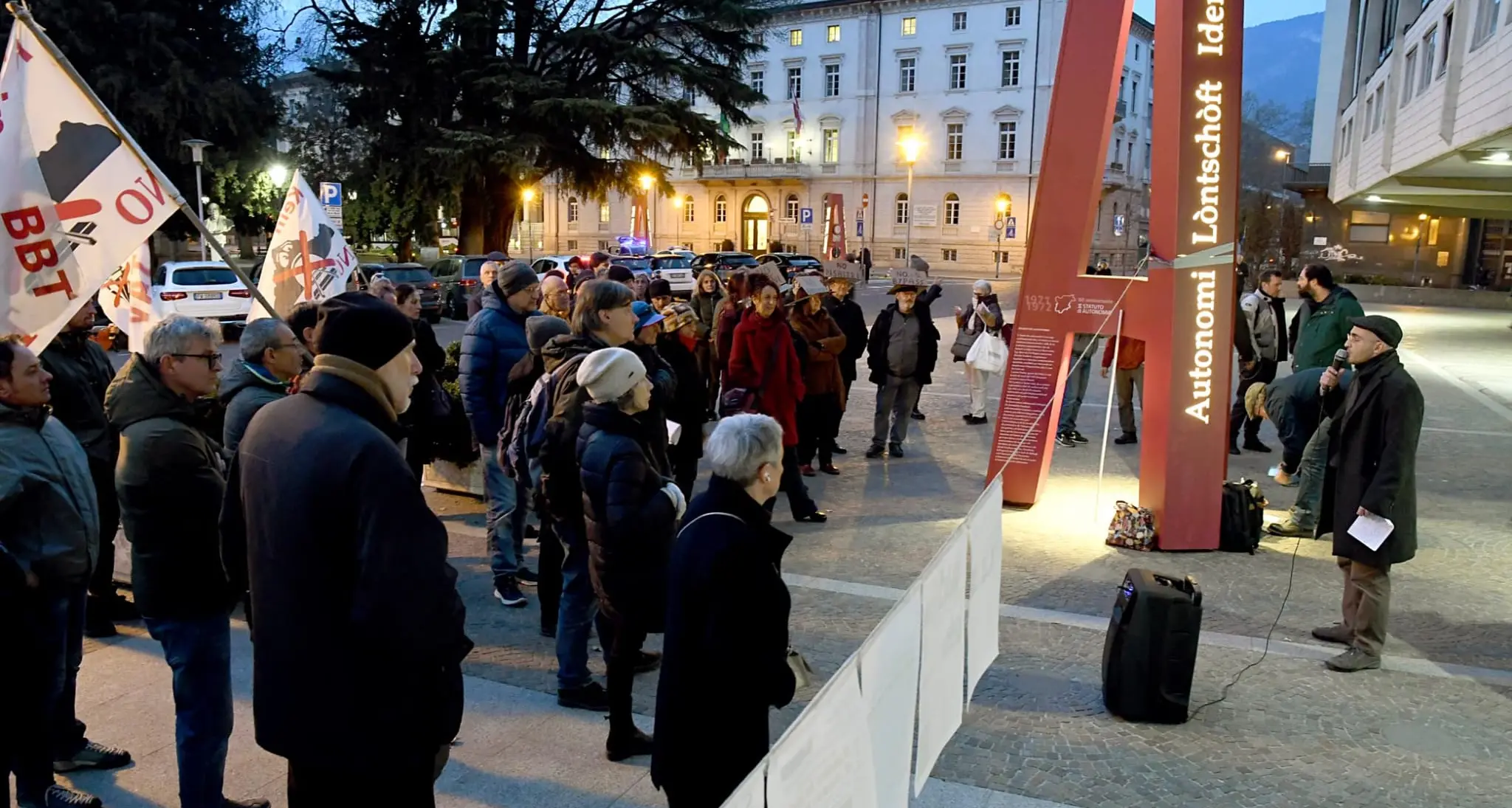 No tav di nuovo in piazza: no agli abbattimenti delle case prima dell'esito delle analisi sui terreni