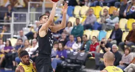 Eurocup, l'Aquila lotta ma deve arrendersi al Gran Canaria