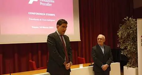 Premio Pezcoller al cinese Tak W. Mak per le ricerche sul cancro