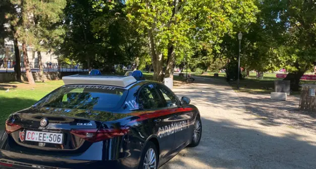 Spaccio di droga in piazza Dante: un giovane arrestato dai carabinieri