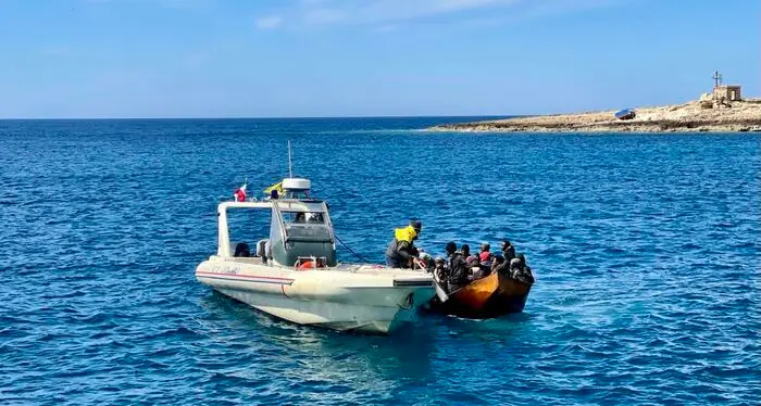 Migranti, record di arrivi dalla Tunisia: oltre 3 mila persone in 24 ore
