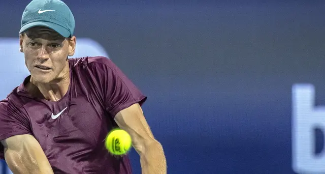 Miami, Jannik Sinner batte Alcaraz e vola in finale