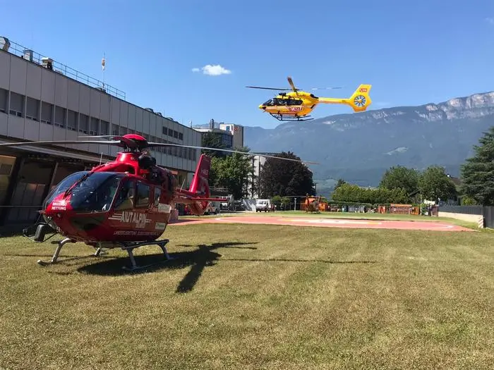 Elisoccorso Pelikan e Aiut Alpin Dolomites all'ospedale di Bolzano