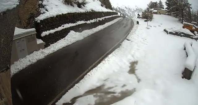 Maltempo in Trentino: disagi sulle strade, chiusi i passi Fedaia e Manghen per il pericolo valanghe