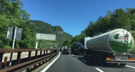 Brennero, Salvini cerca alleati in Europa contro i divieti austriaci ai tir