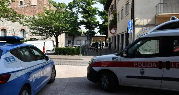Sicurezza, residenti in allarme: la piazza del Tridente è diventata la nuova Portela