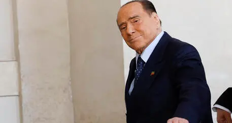 Berlusconi ricoverato all'ospedale San Raffaele di Milano per dei controlli