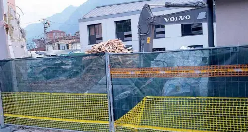 Comitati e cittadini delusi dall'Apss: «Bypass ferroviario, manca un piano di prevenzione sanitaria»