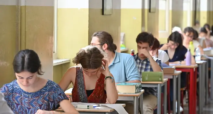 Maturità, secondo scritto: al classico latino con Seneca, problemi con funzioni allo scientifico
